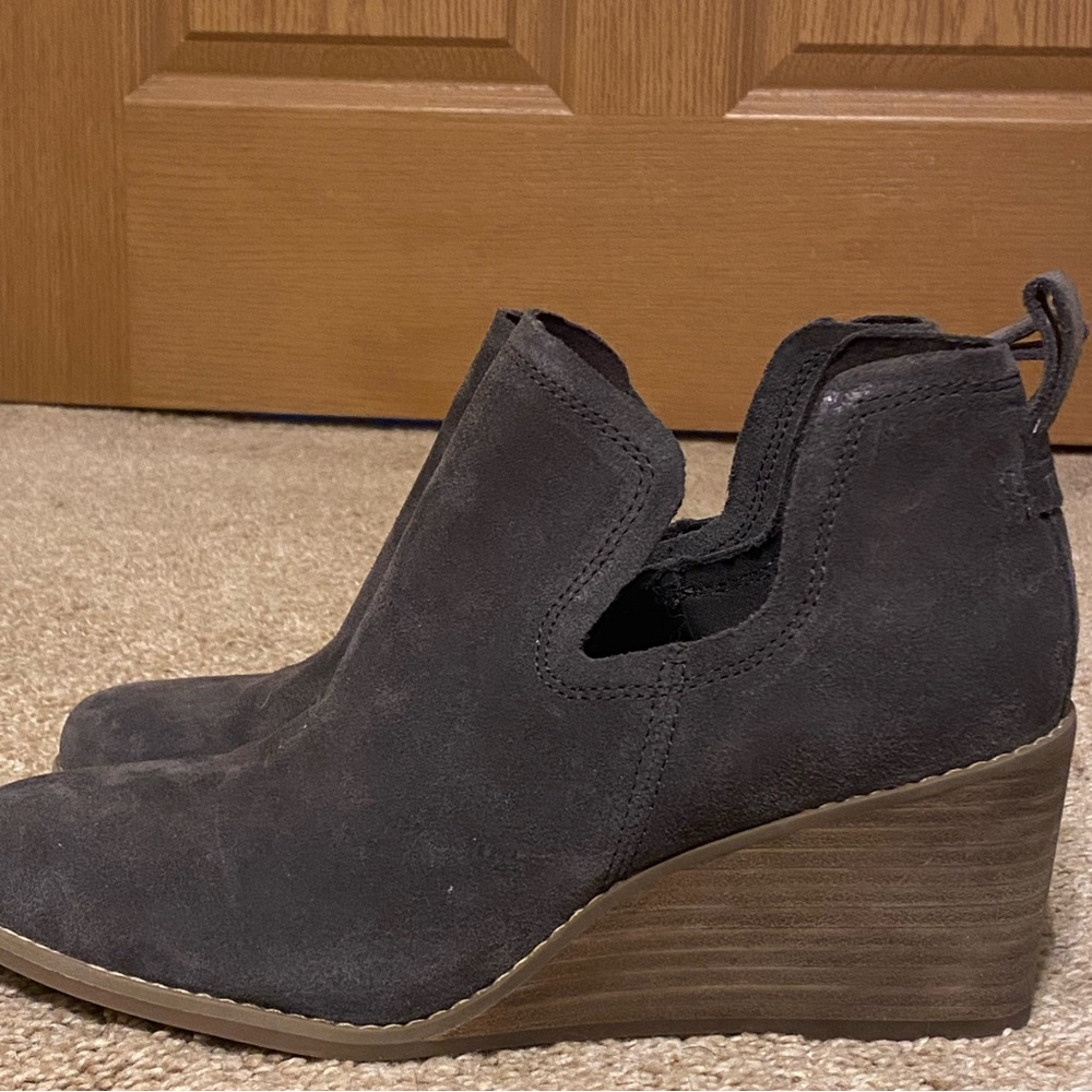 Women’s Tom’s  Grey Suede Wedge Boot